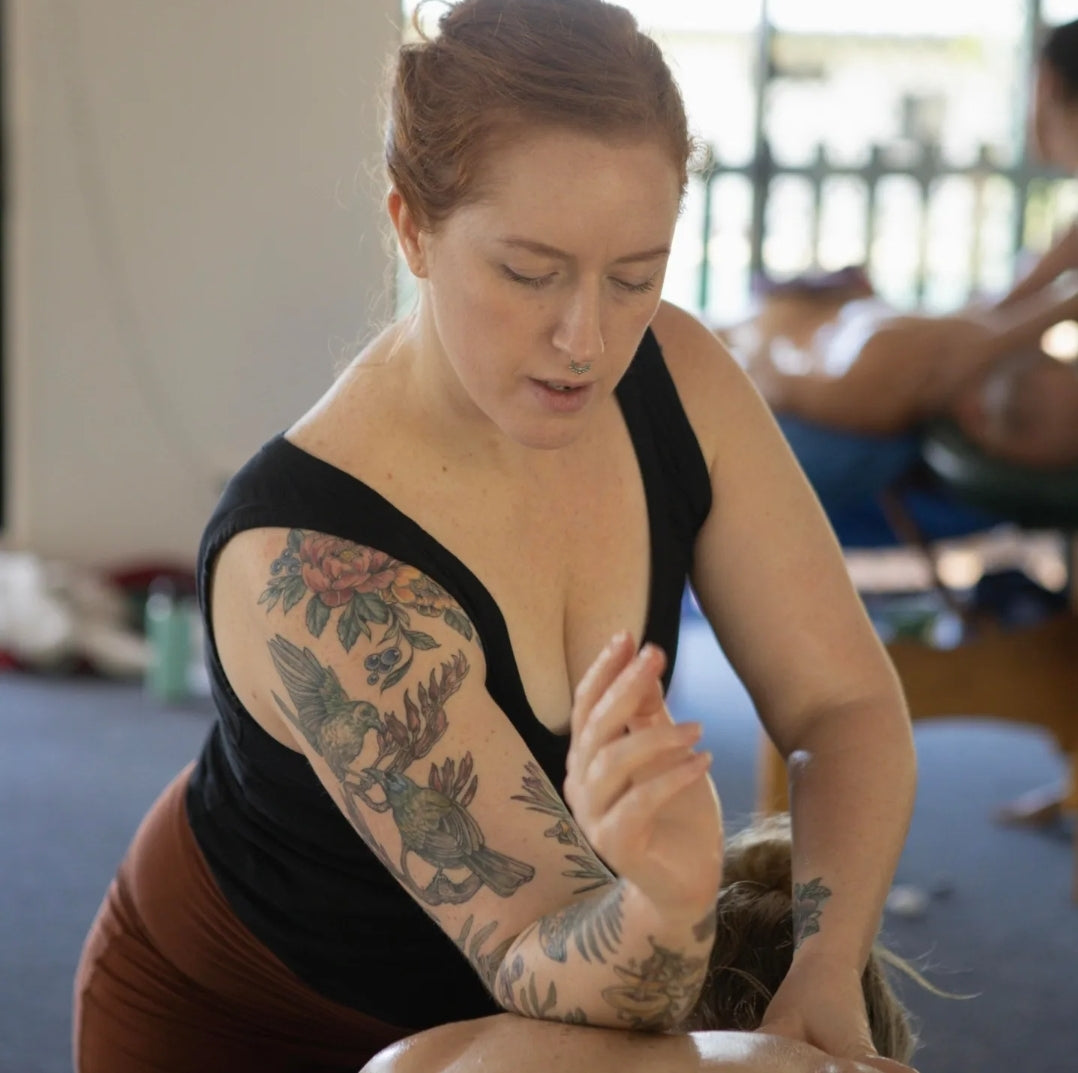 Kahuna Temple Style Massage for Women (3 Options)